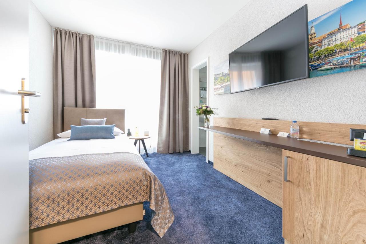 Hotel Tivoli سخليرين المظهر الخارجي الصورة